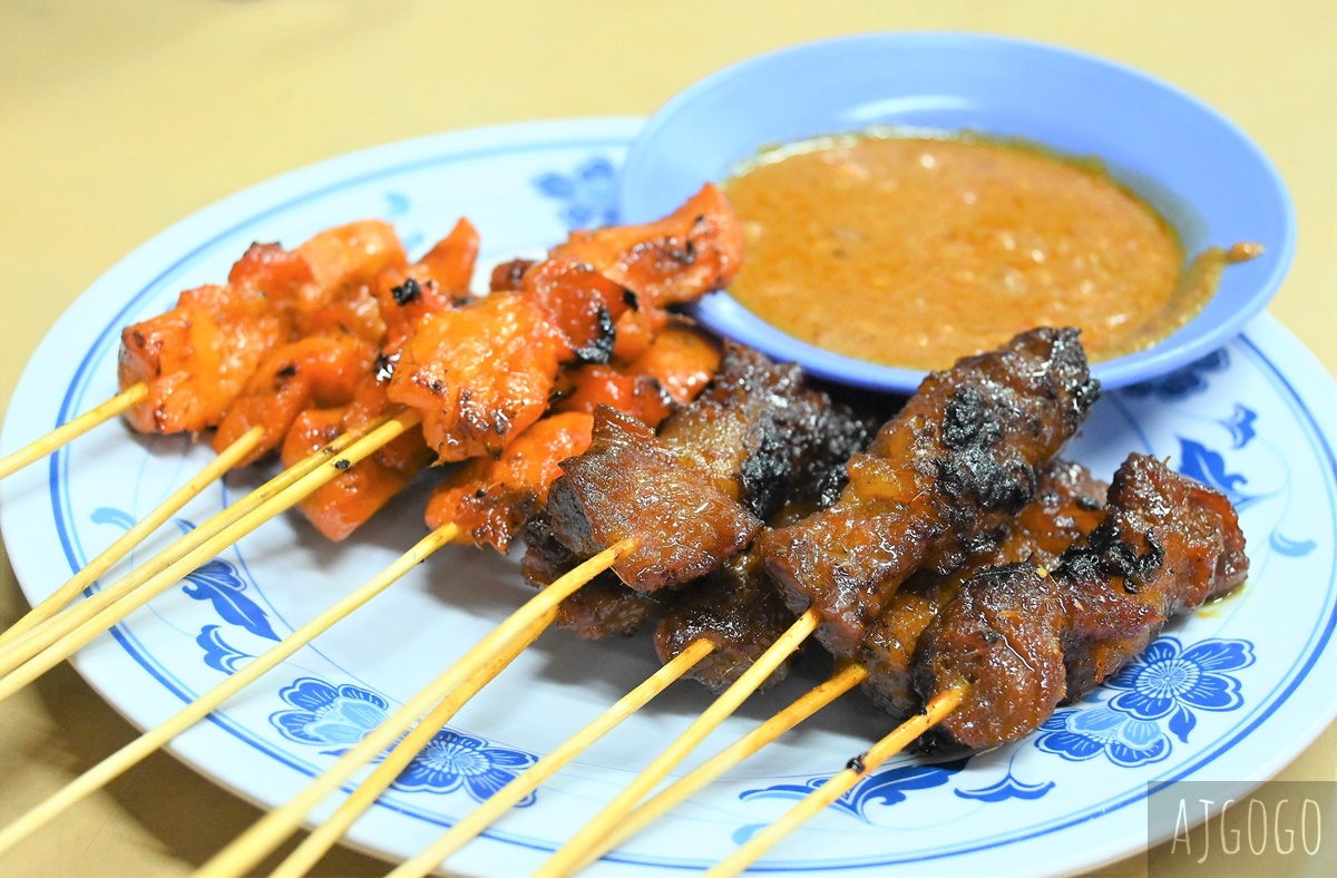 黃亞華小食店 吉隆坡亞羅街夜市人氣餐廳 燒雞翅、沙爹好吃