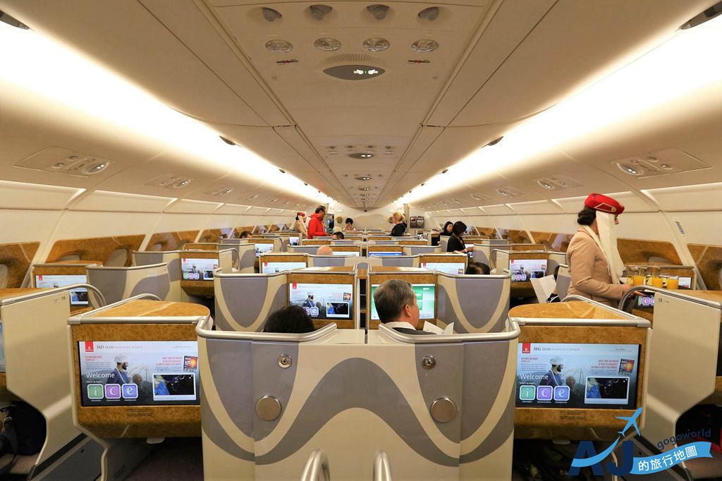 阿聯酋航空 A380商務艙 EK385 香港>曼谷 飛機餐、空中酒吧分享