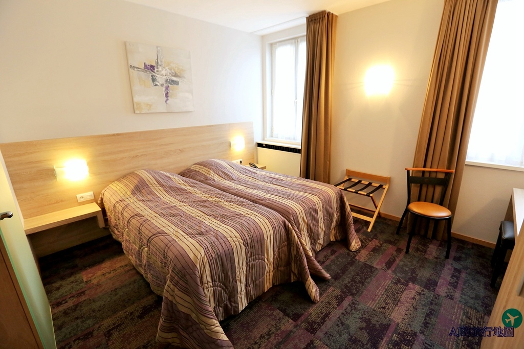 （史特拉斯堡飯店推薦）Hotel Vendome 文多姆酒店 雙床房、早餐分享 史特拉斯堡車站對面 近老城區