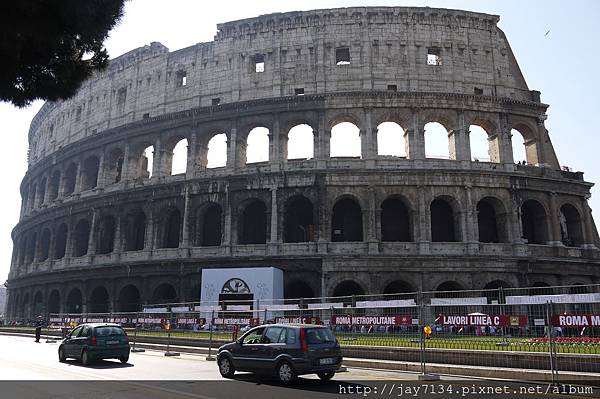 羅馬假期DAY3-1：古羅馬市集>羅馬競技場