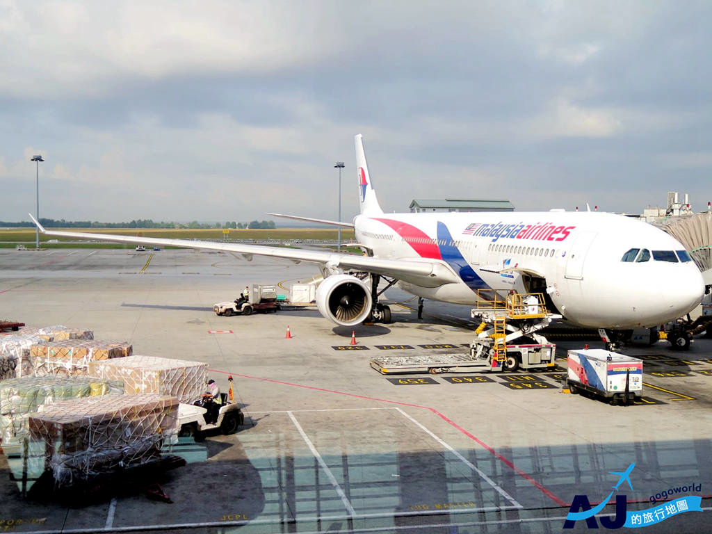 馬來西亞航空 MH70 吉隆坡KUL>東京成田 A330-300 經濟艙 飛機餐、飛行經驗