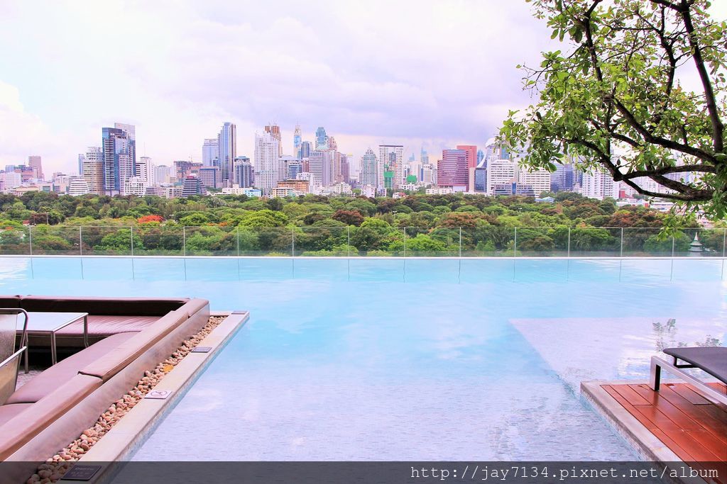 曼谷索菲特特色酒店 SO/ BANGKOK 索菲特新品牌設計酒店 SO COSY room 無邊際泳池、空中酒吧、早餐分享
