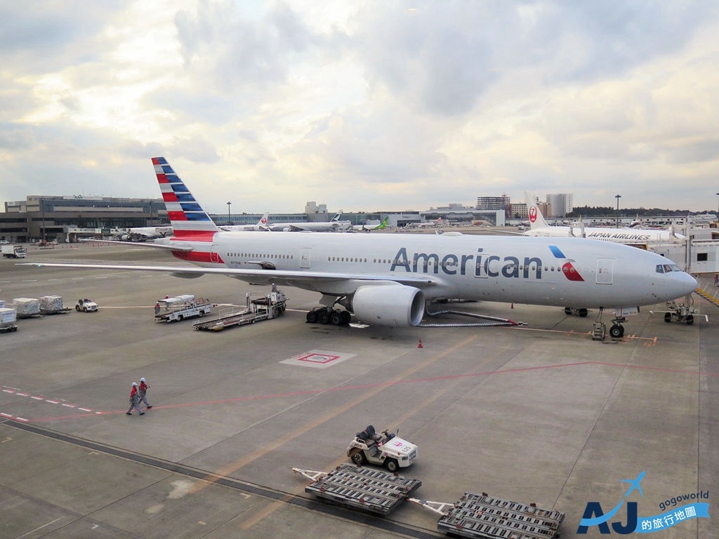 美國航空 American Airlines AA170 東京成田NRT > 洛杉磯LAX 777-200ER經濟艙、飛機餐、機上娛樂分享