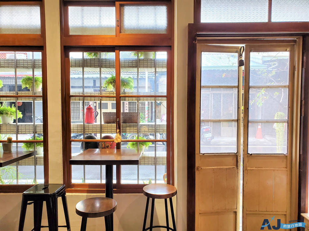 秘密客咖啡館 MIMICO COFFEE 嘉義文青風咖啡甜點空間 菜單分享 近阿里山森林鐵路車庫園區