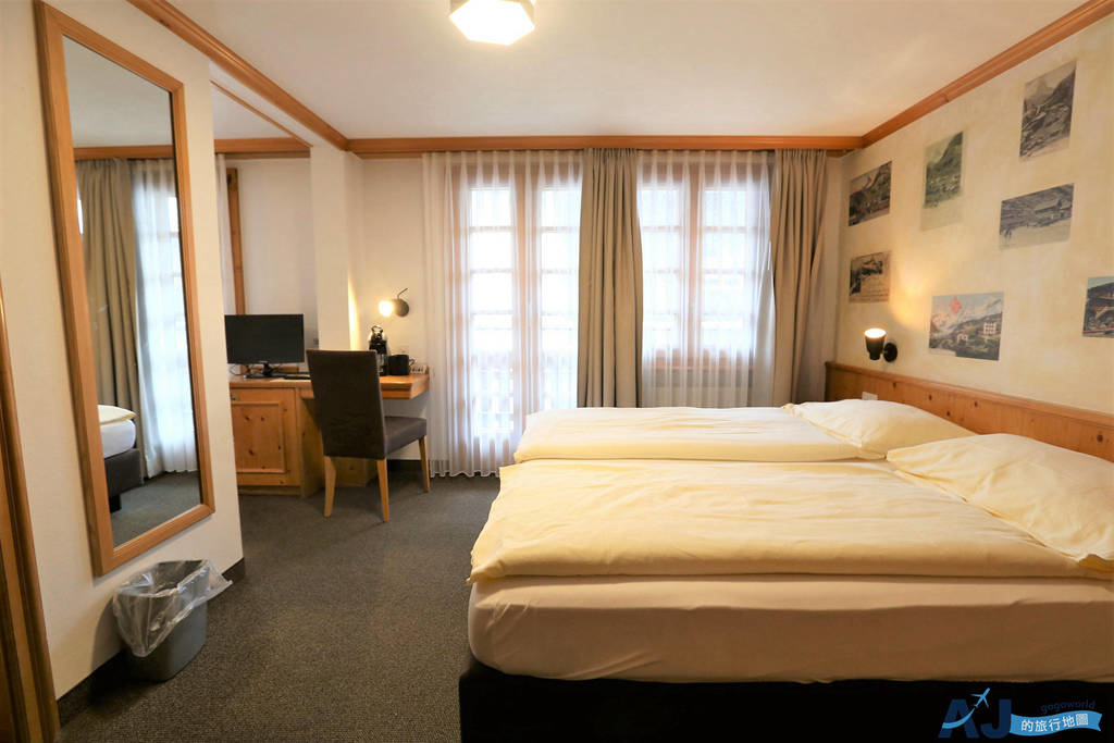 （策馬特住宿推薦）德爾比飯店 Hotel Derby Zermatt 雙床房、早餐分享 近策馬特車站、戈爾內格拉特鐵路