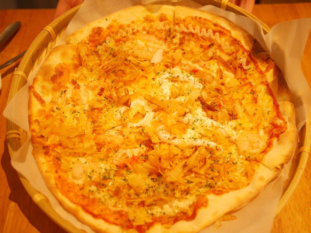 （板橋便宜美食）慢慢來Pizza屋 義大利麵與手工薄餅Pizza 便宜又好吃 捷運新埔站旁